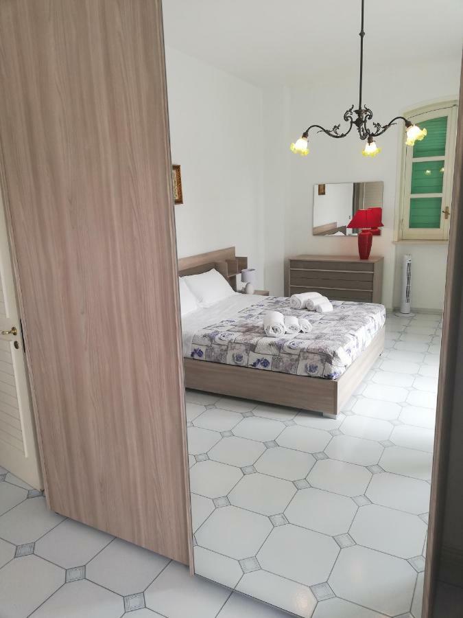 Villa Parisi Bari Eksteriør billede